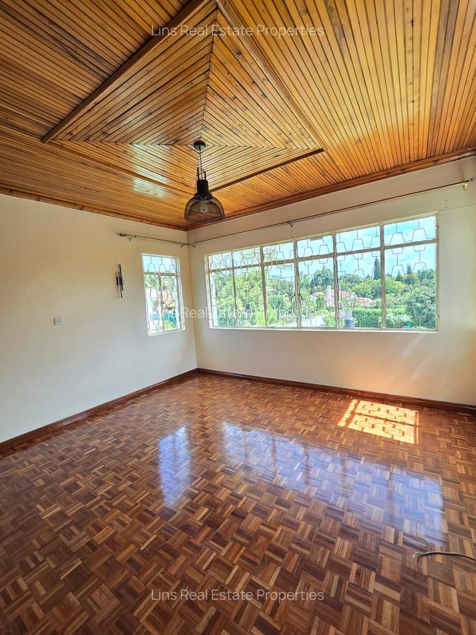 4 Bed House with En Suite in Runda - 20