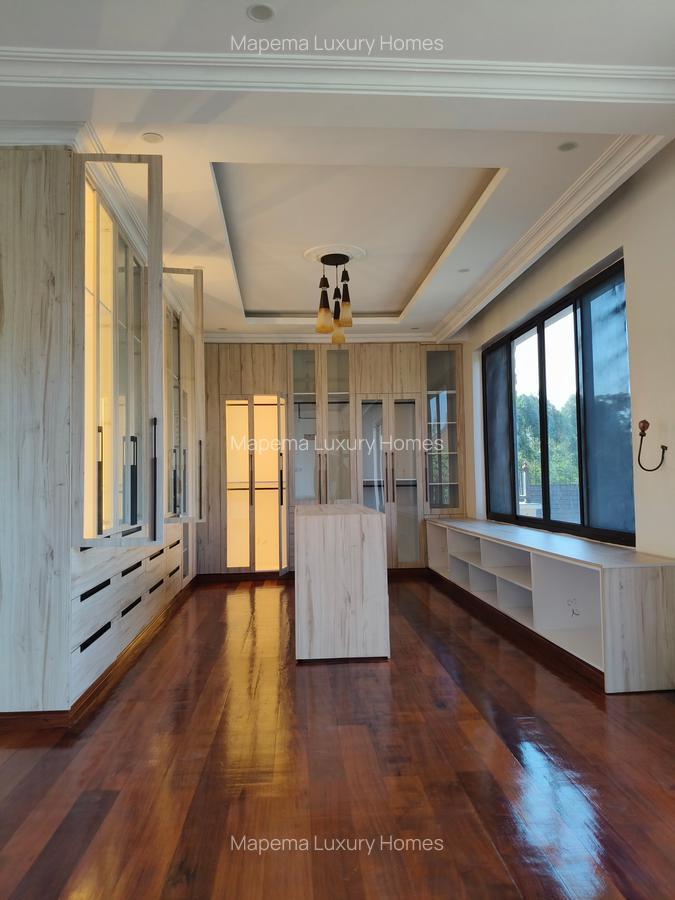 6 Bed House with En Suite at Kephis - 18