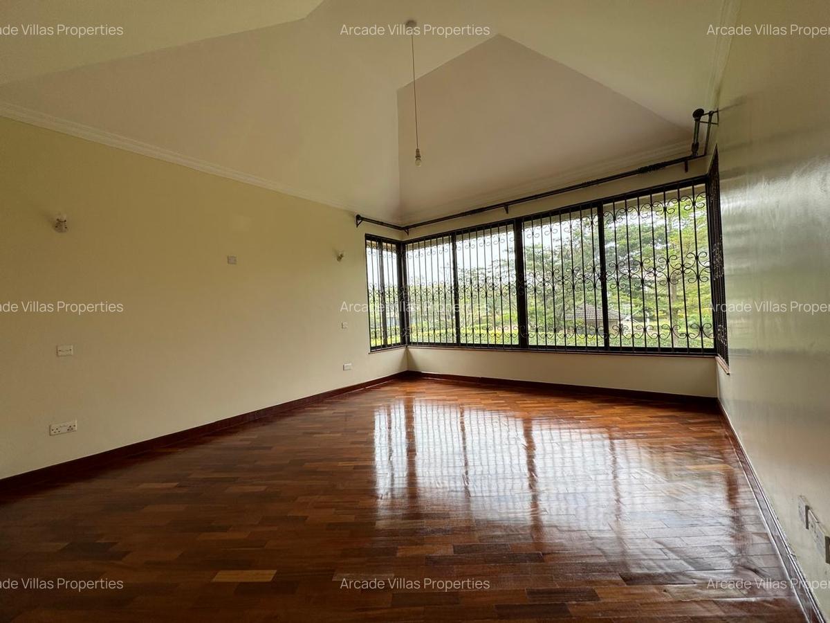 4 Bed Townhouse with En Suite in Runda - 12