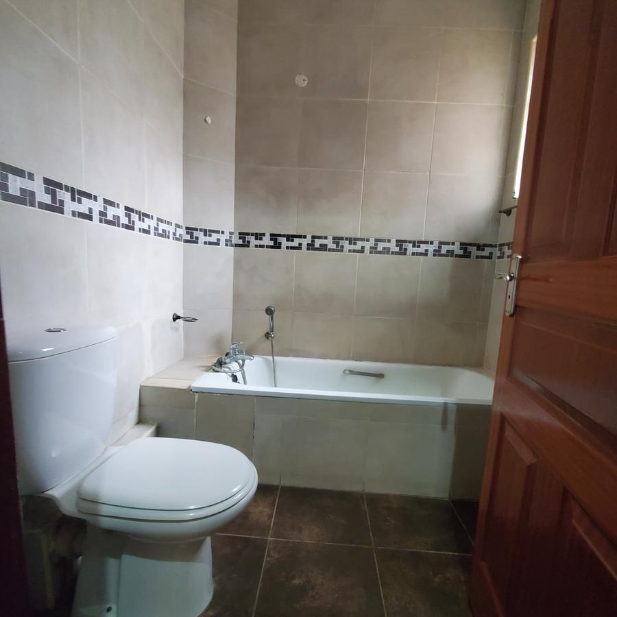 2 Bed Apartment with En Suite at Riverside Drive - 14