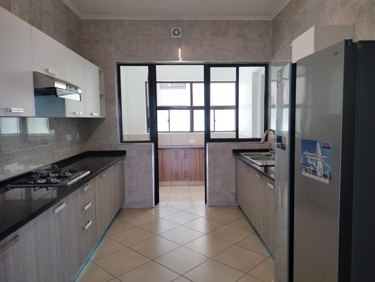 3 Bed Apartment with En Suite at General Mathenge - 8