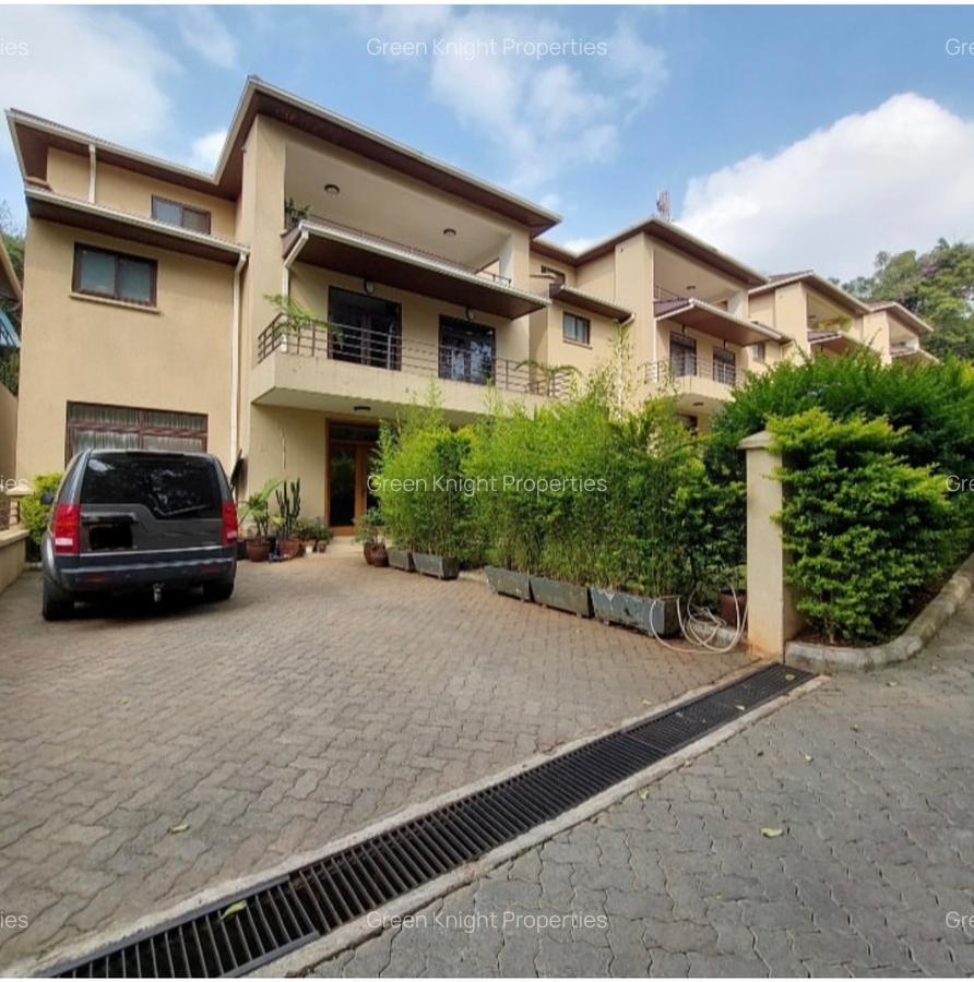 5 Bed Townhouse with En Suite in Lavington - 8