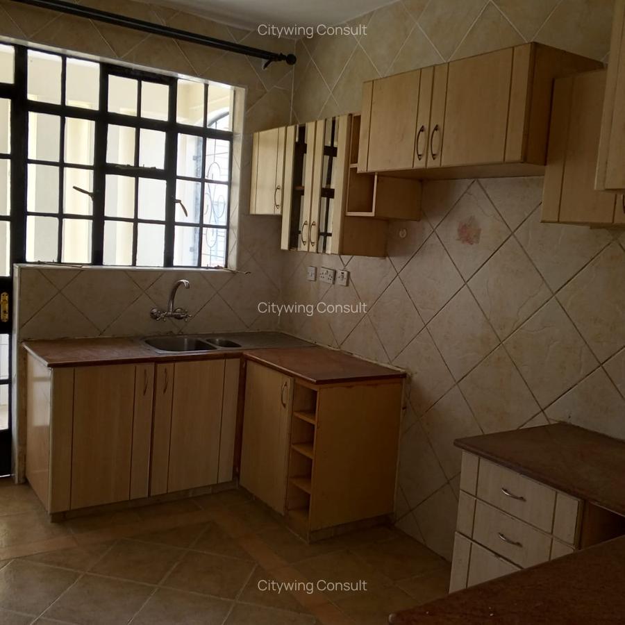 3 Bed Apartment with En Suite at Valley Arcade - 5