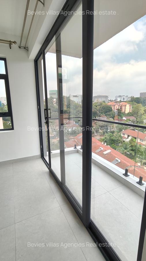 3 Bed Apartment with En Suite at Brookside - 2