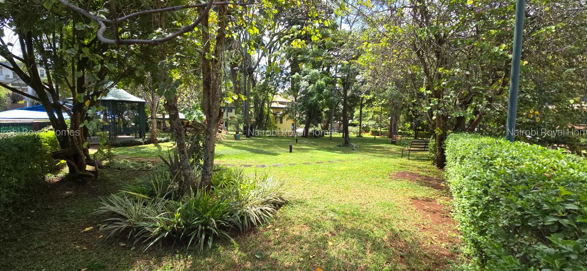 4 Bed Townhouse with En Suite at Grovelia Grove - 10