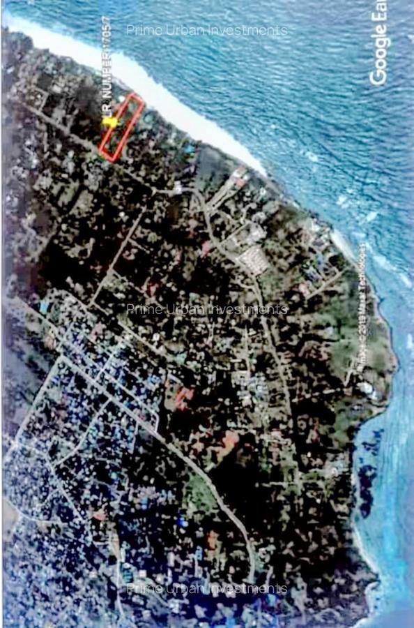 4 Bed Townhouse with En Suite in Bofa - 2