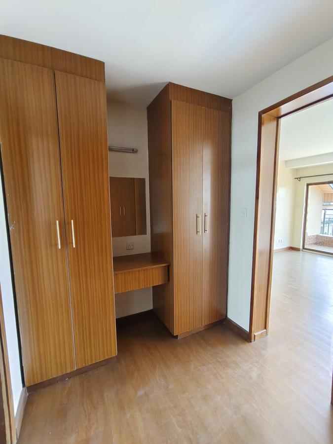 Serviced 5 Bed Apartment with En Suite in Kilimani - 18