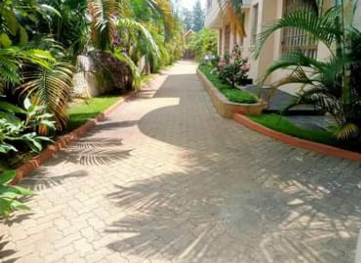 4 Bed Townhouse with En Suite in Runda - 2