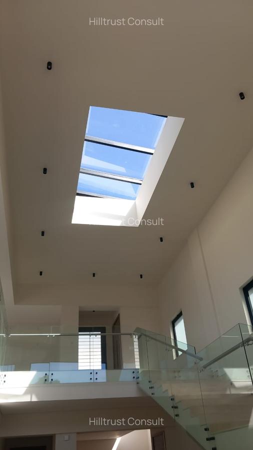 5 Bed Villa with En Suite in Westlands Area - 6