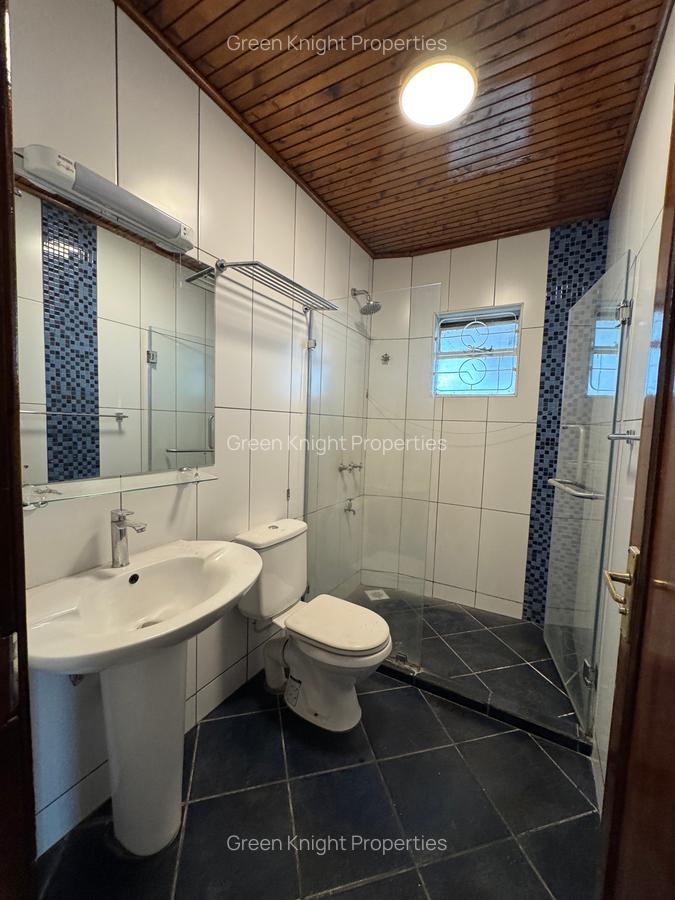 4 Bed Townhouse with En Suite in Kilimani - 12