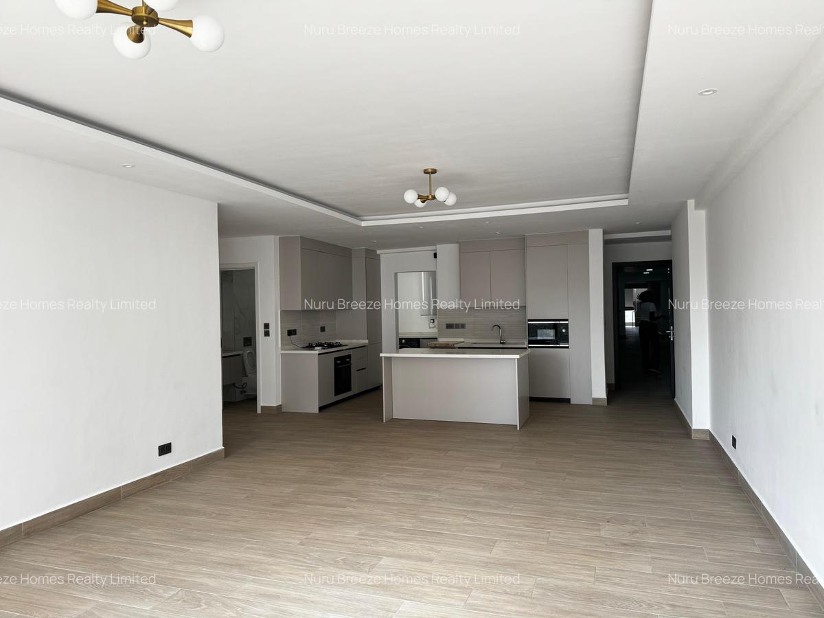 3 Bed Apartment with En Suite in Riverside - 5