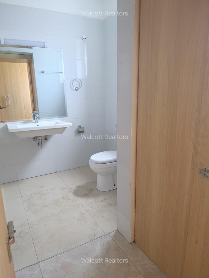 Studio Apartment with En Suite in Westlands Area - 13