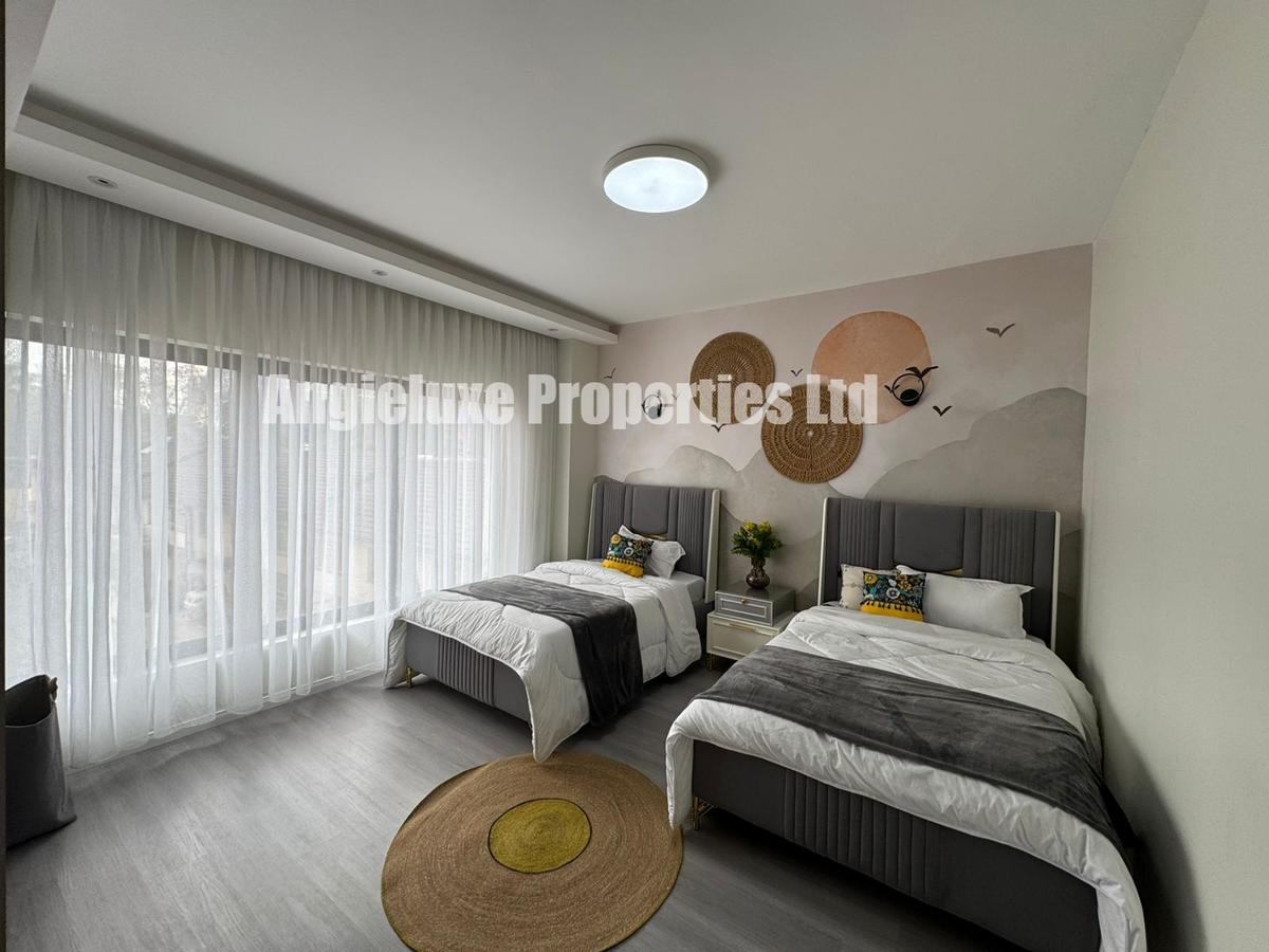 3 Bed Apartment with En Suite at 4Th Avenue - 9