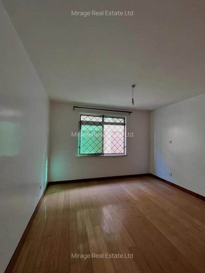 3 Bed Apartment with En Suite in Kilimani - 14