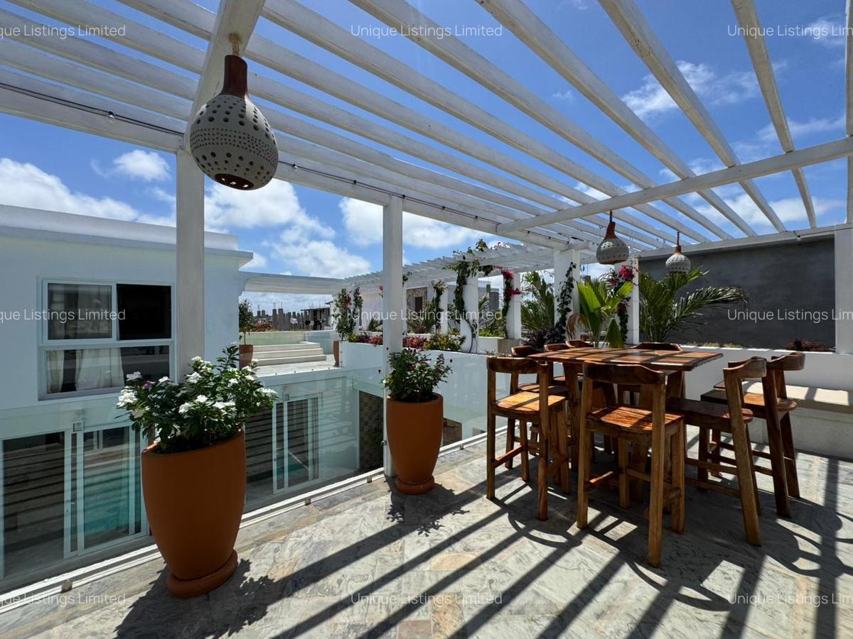 3 Bed Villa with En Suite in Watamu - 4