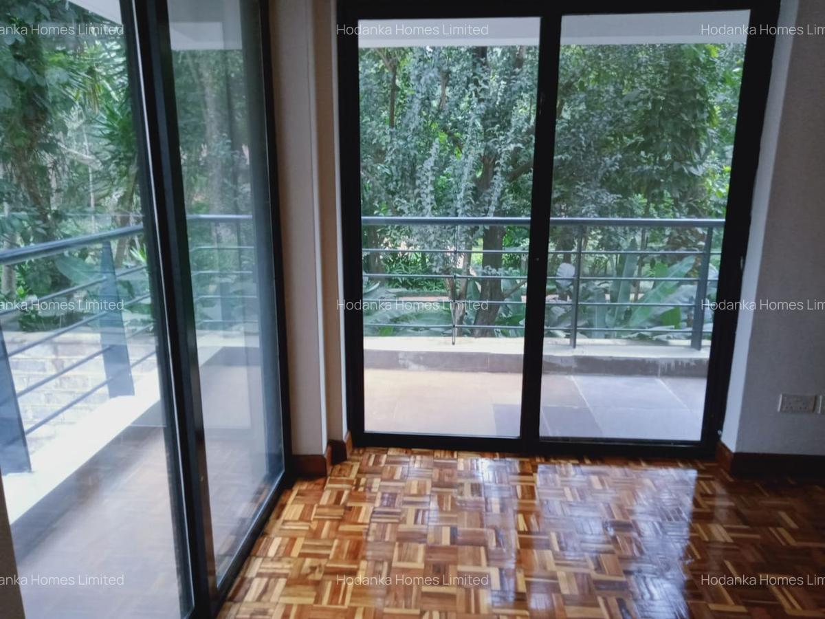 Serviced 3 Bed Apartment with En Suite in Westlands Area - 19