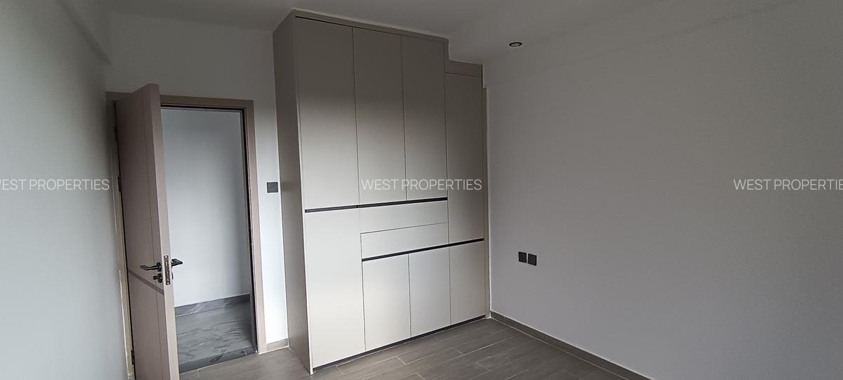 2 Bed Apartment with En Suite in Kilimani - 6