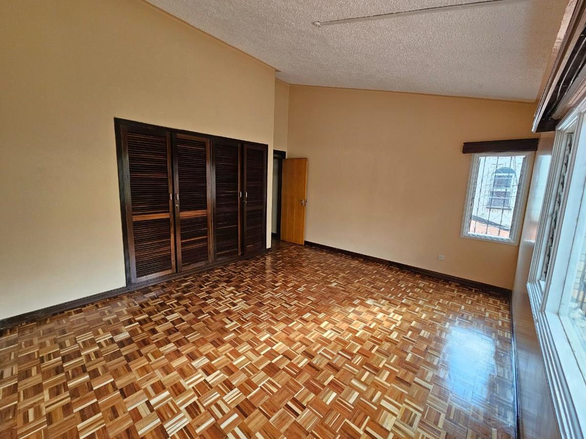 3 Bed House with Garden in Westlands Area - 9