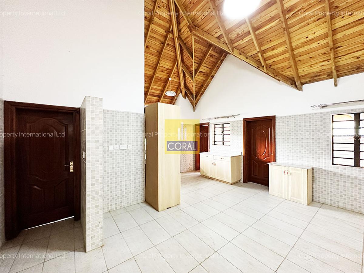 6 Bed House in Runda - 10