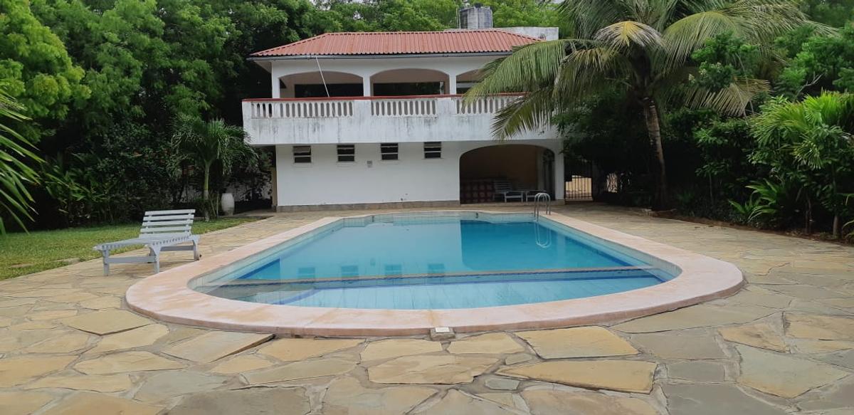 4 Bed Townhouse with En Suite in Kilifi - 2