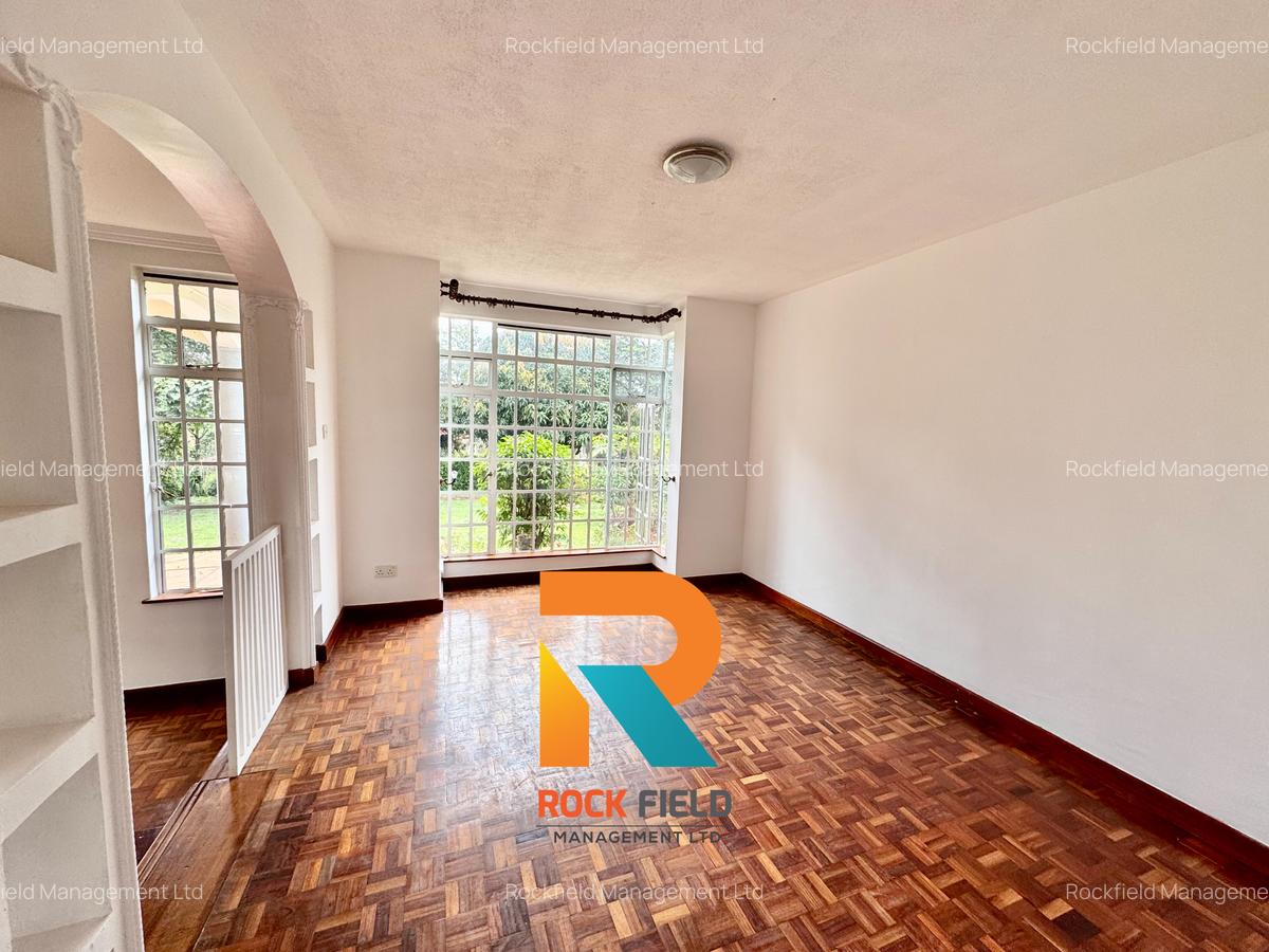 4 Bed Townhouse with En Suite in Rosslyn - 6