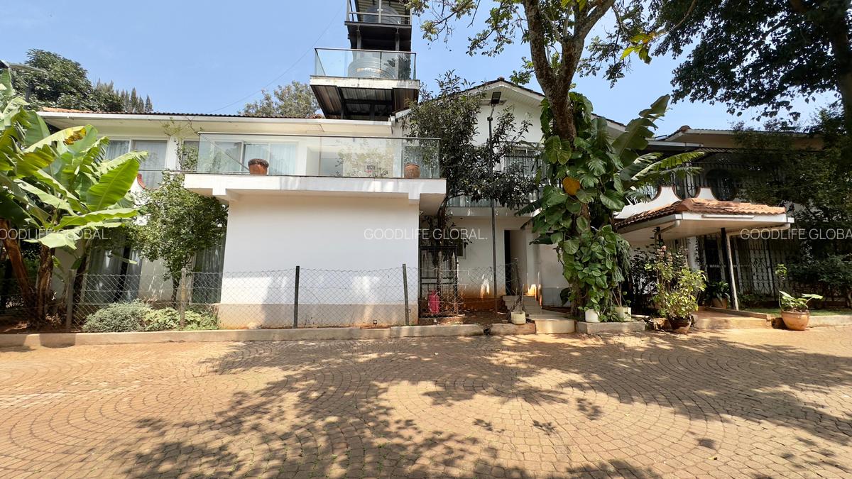 Serviced 2 Bed Apartment with En Suite at Nyari - 3