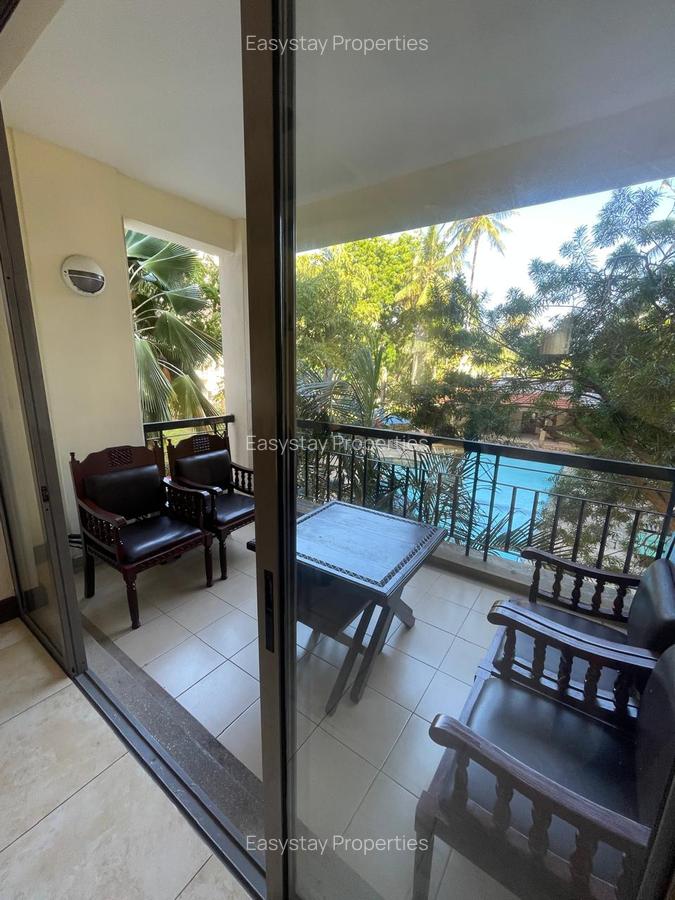 Serviced 3 Bed Apartment with Swimming Pool in Bamburi - 7