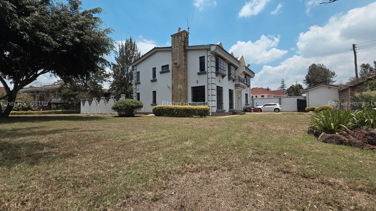 5 Bed House with En Suite in Runda - 19