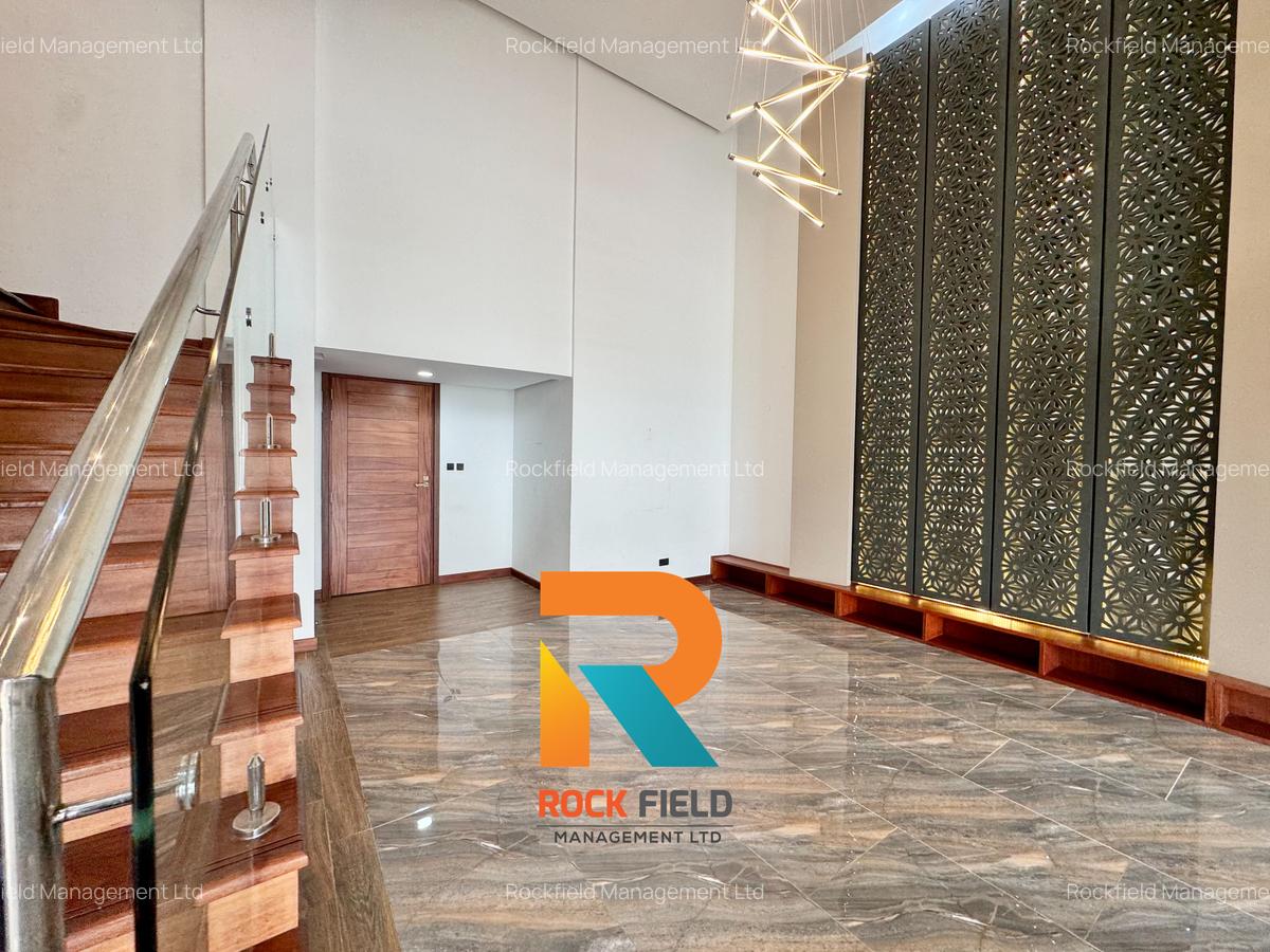 4 Bed Apartment with En Suite in General Mathenge - 3
