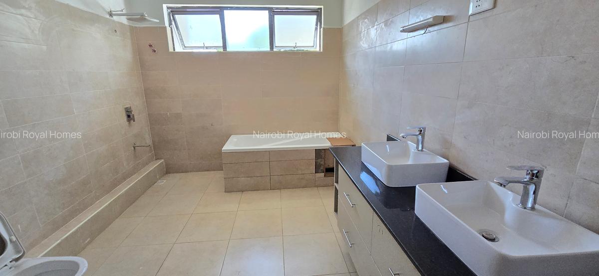 5 Bed Townhouse with En Suite at Lavington Convent - 19