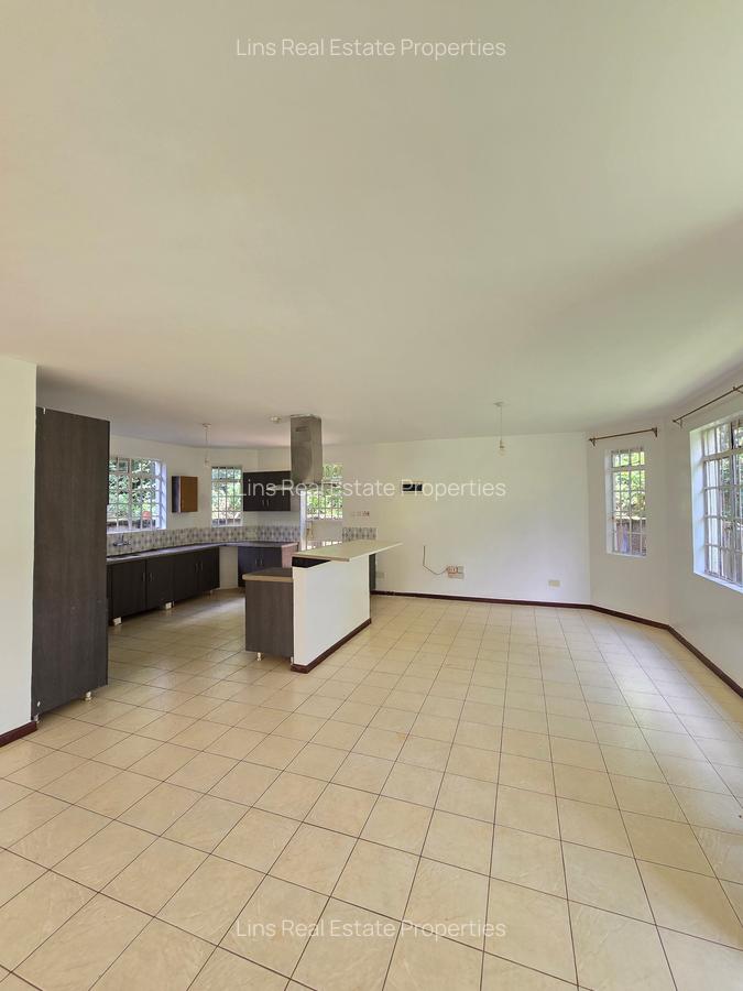 4 Bed Townhouse with En Suite in Spring Valley - 6