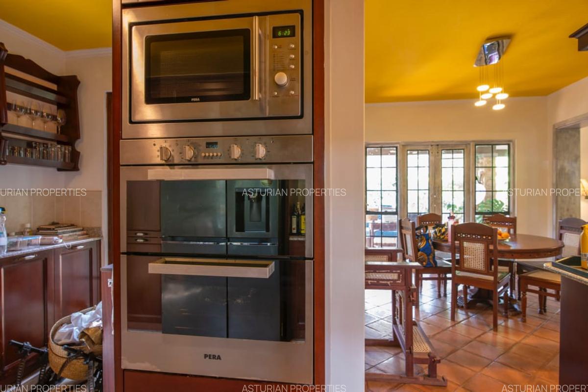 3 Bed Townhouse with En Suite in Windsor - 11