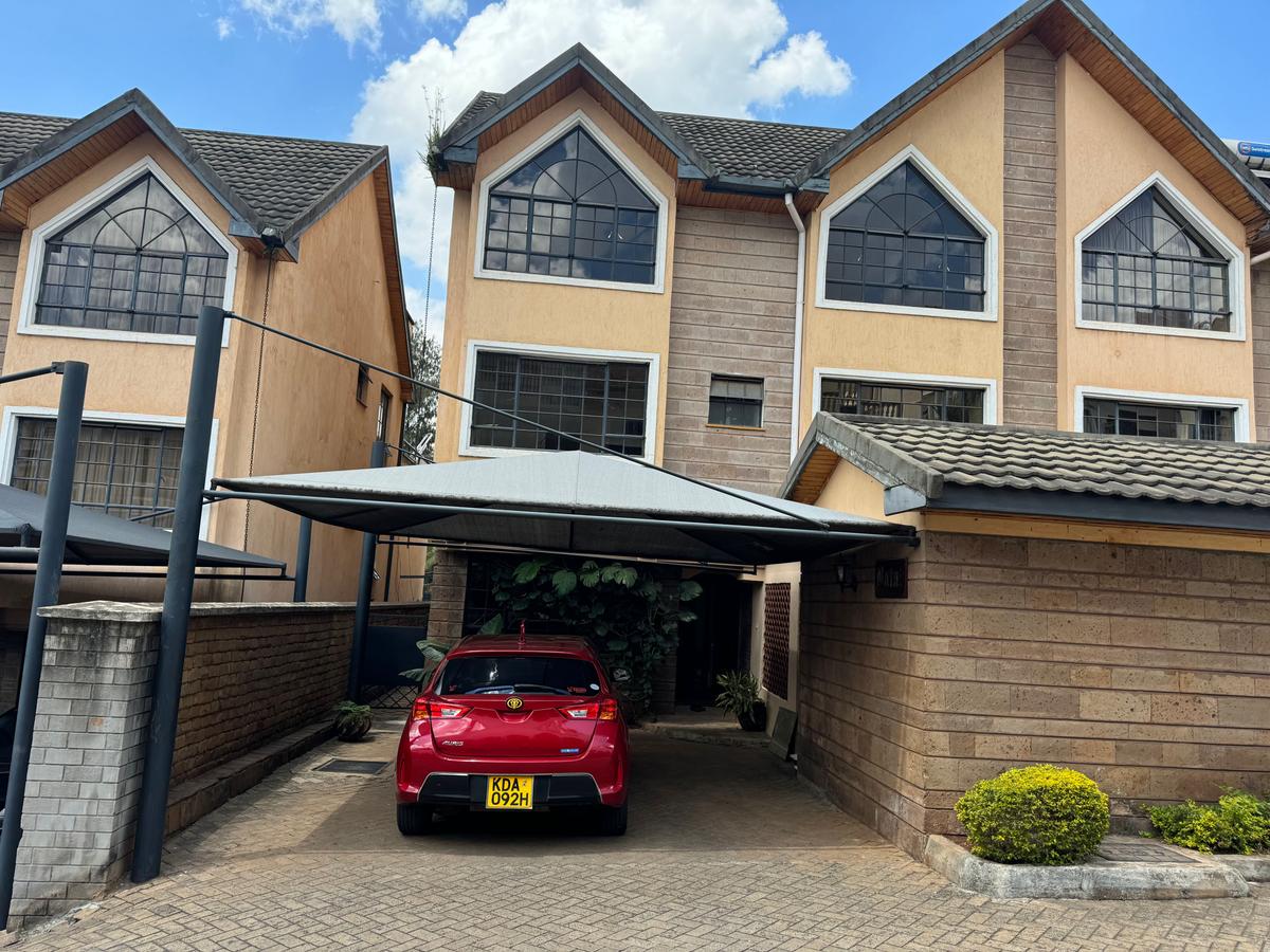 5 Bed Townhouse with En Suite in Lavington - 1