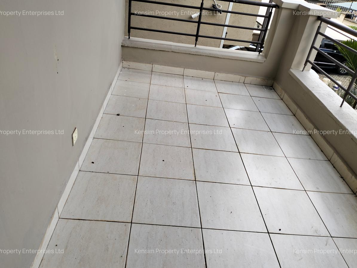 5 Bed Townhouse with En Suite in Lavington - 18