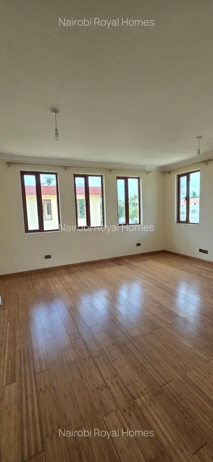 5 Bed Townhouse with En Suite at Convent Drive - 9