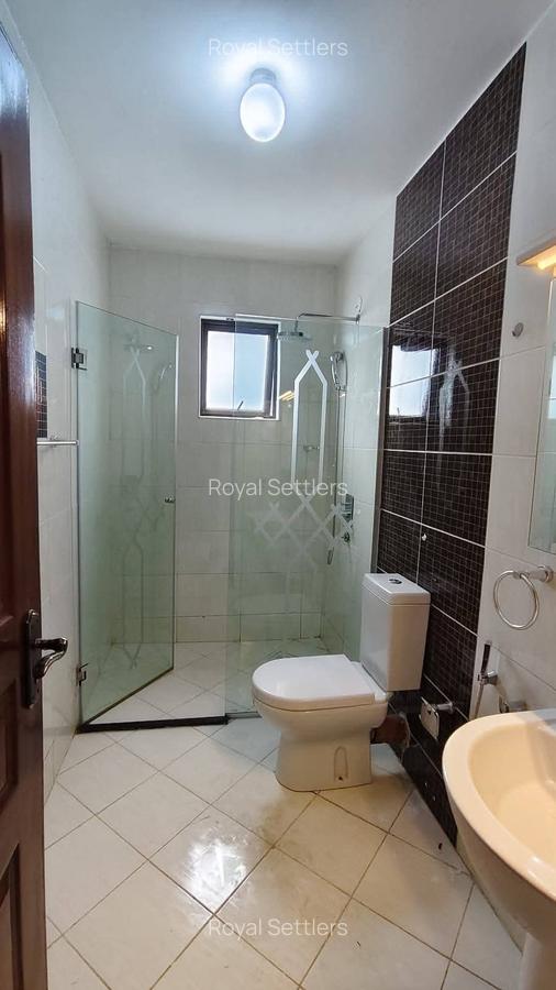 5 Bed Townhouse with En Suite at Grevillea Grove - 2