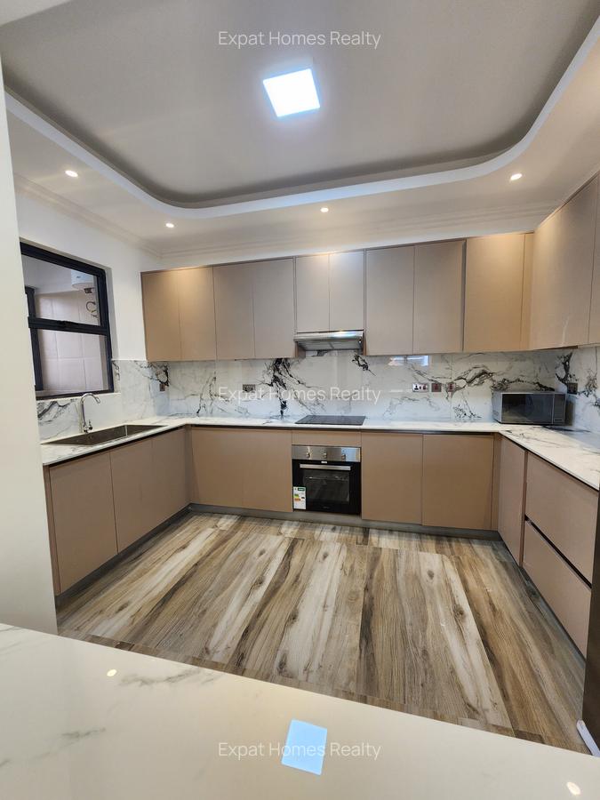 2 Bed Apartment with En Suite in Westlands Area - 2