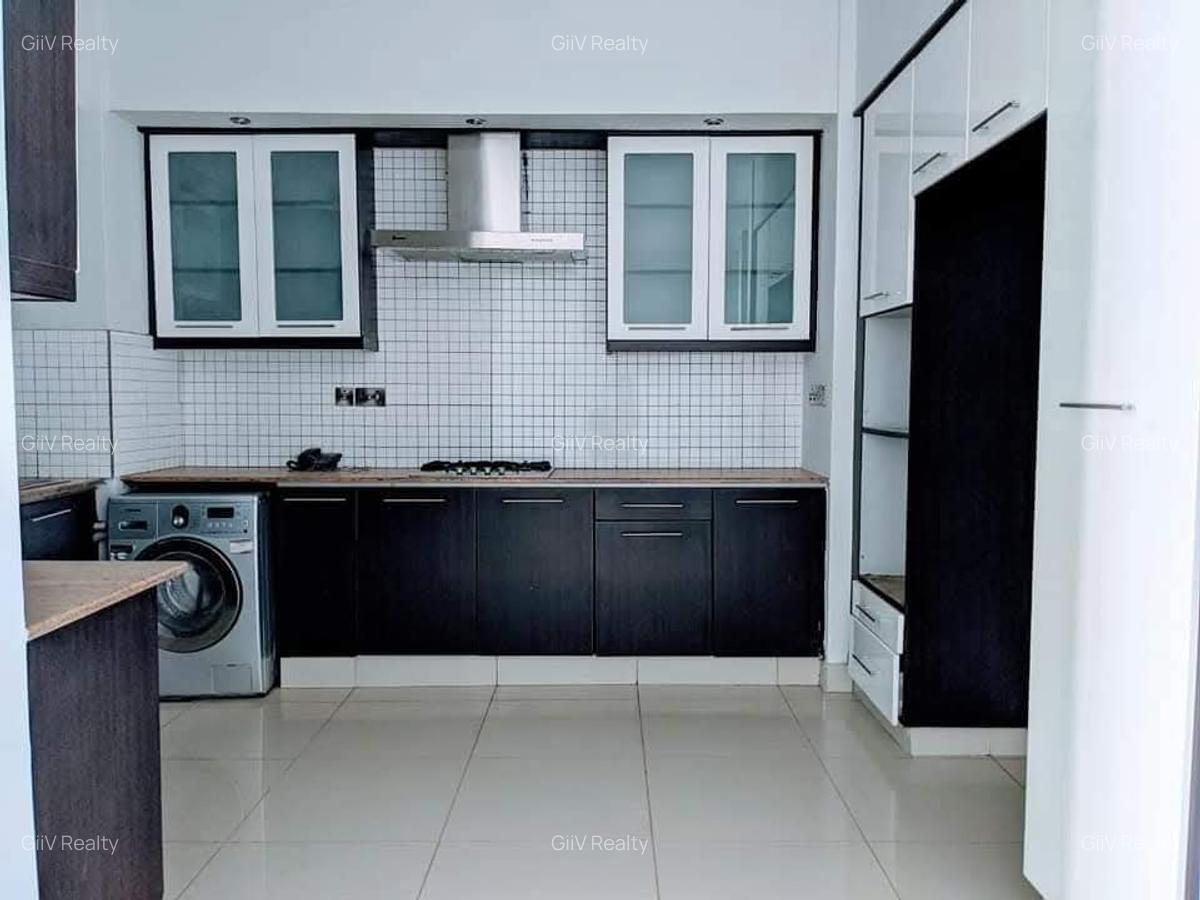 3 Bed Apartment with En Suite in Westlands Area - 6