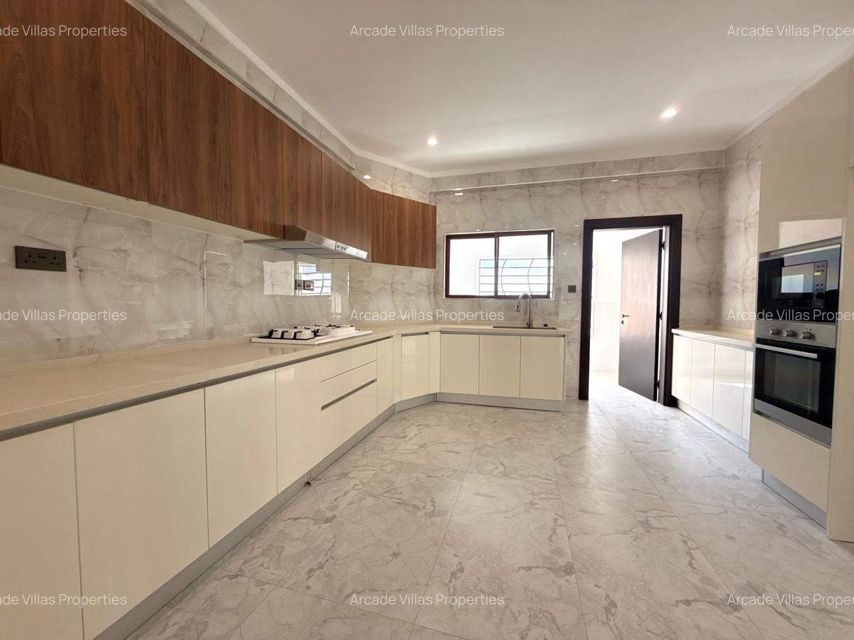 3 Bed Apartment with En Suite in Kileleshwa - 8