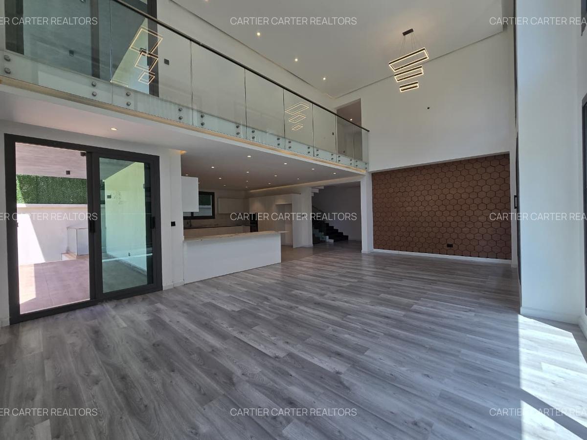 6 Bed Villa with En Suite in Lavington - 15