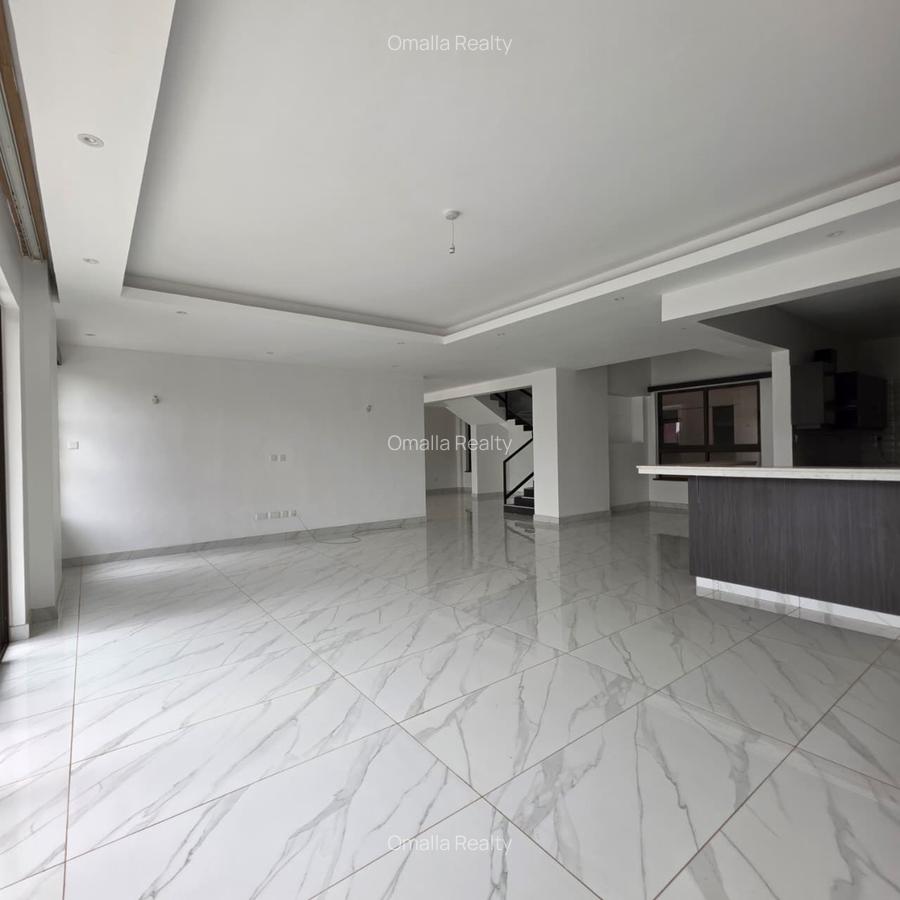 4 Bed Townhouse with En Suite in Westlands Area - 8