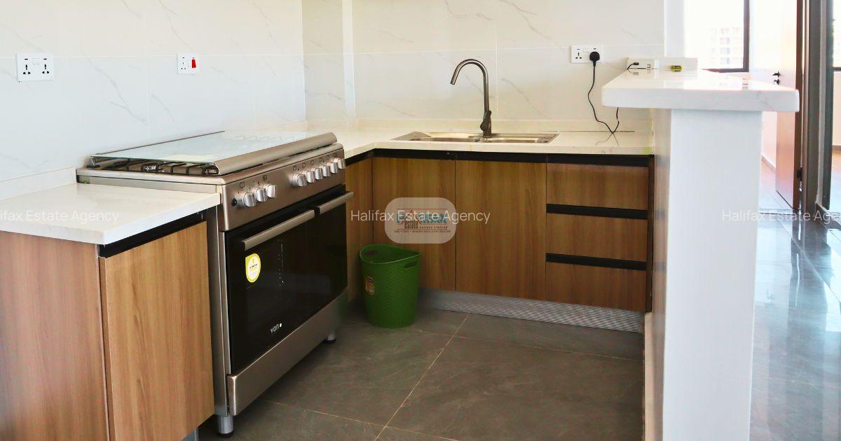 2 Bed Apartment with Gym in Riverside - 4