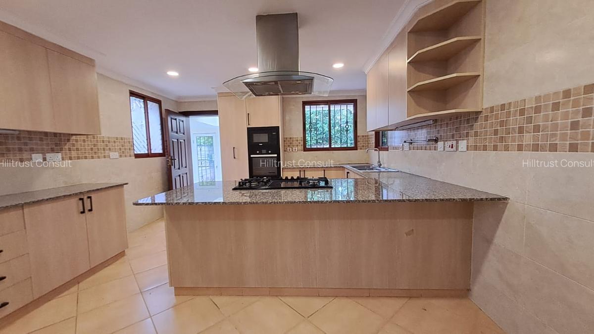 5 Bed Townhouse with En Suite at Shanzu Road - 2