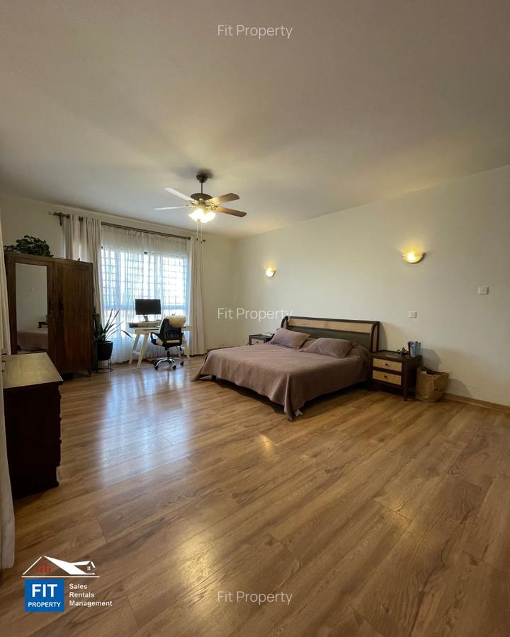 3 Bed Apartment with En Suite in Westlands Area - 16