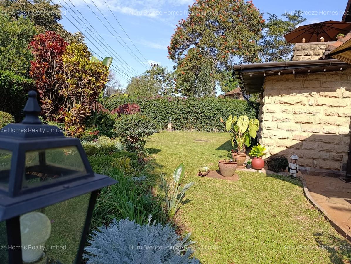 3 Bed Townhouse with En Suite in Ridgeways - 10