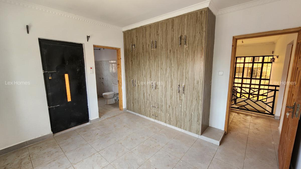 4 Bed House with En Suite at Rimpa - 15