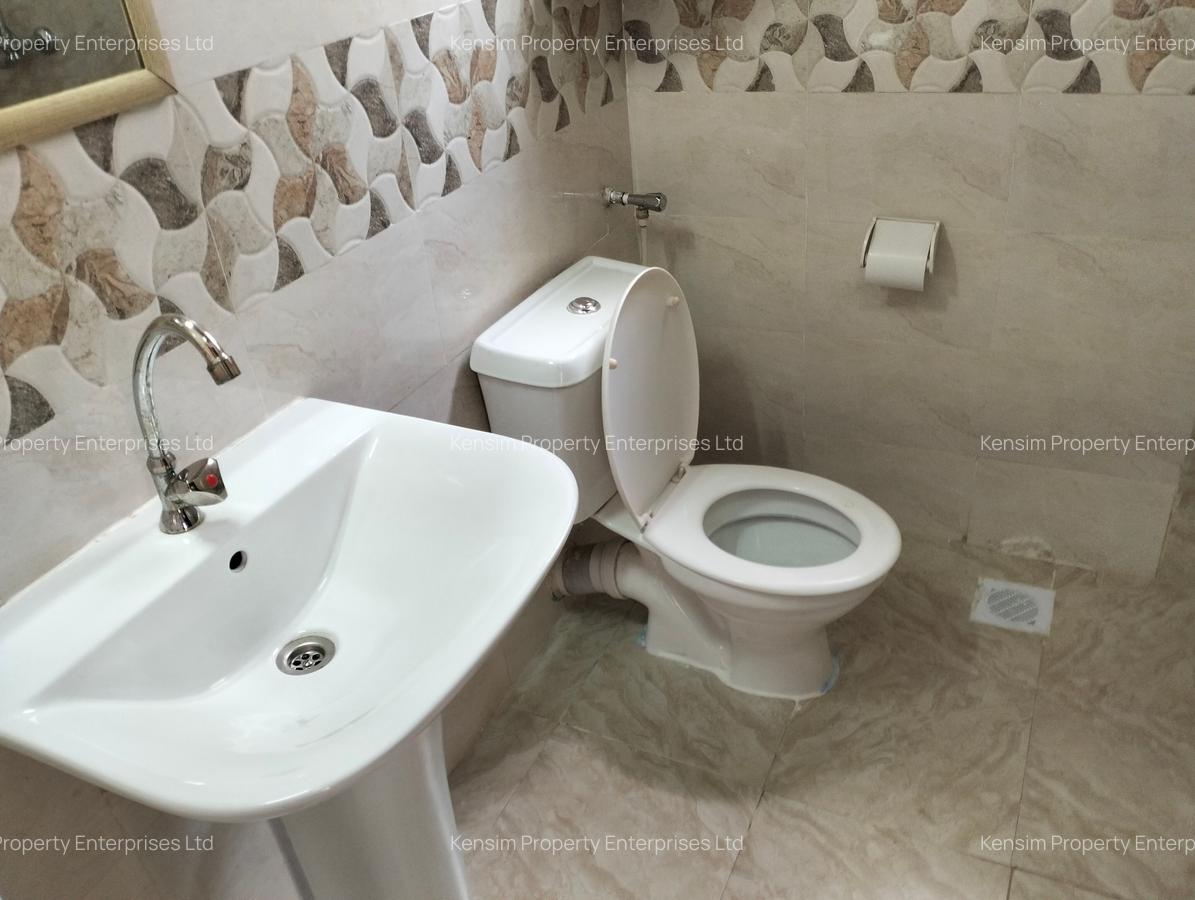 4 Bed Townhouse with En Suite in Lavington - 16