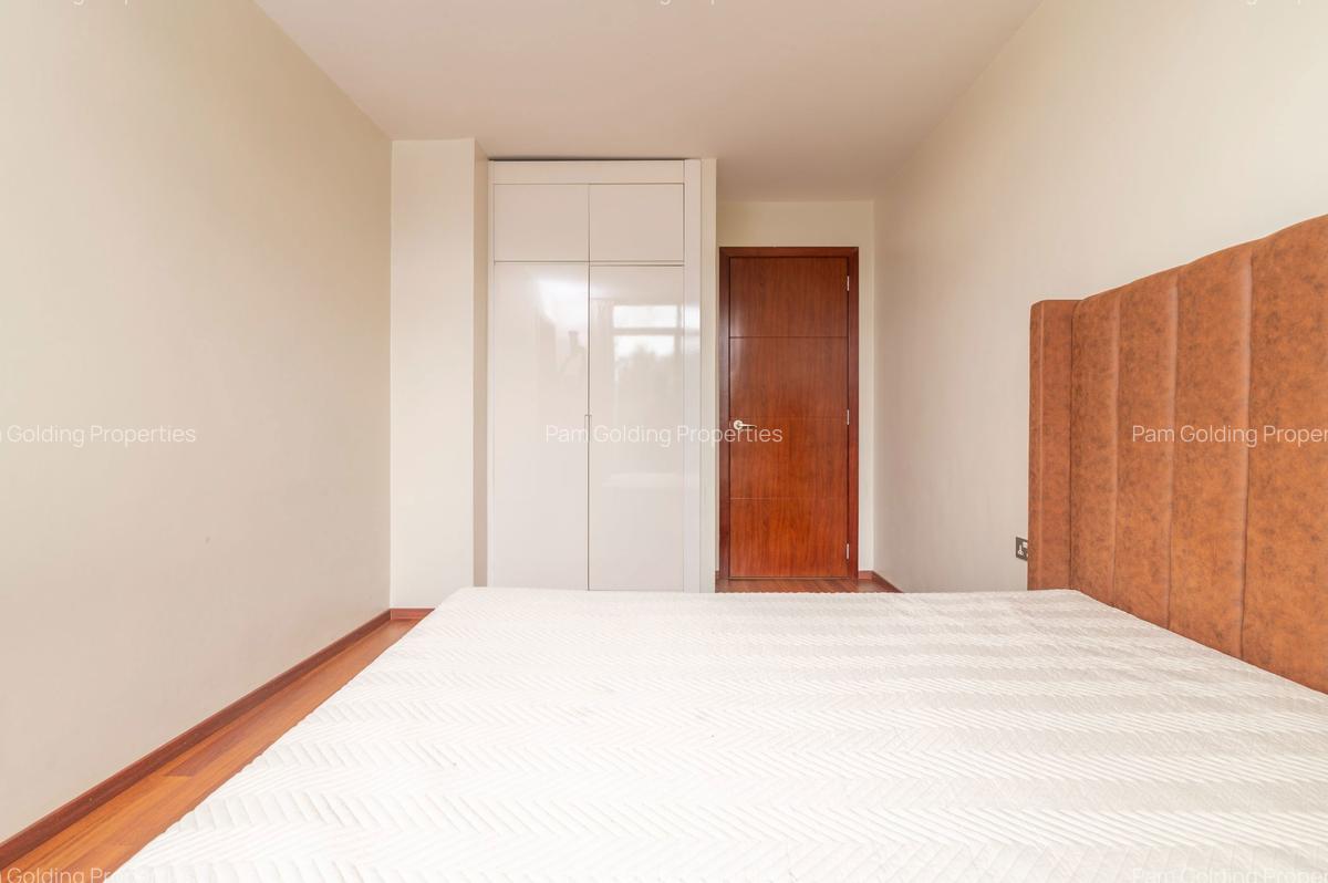 3 Bed Apartment with En Suite at 6Th Parklands Avenue - 15