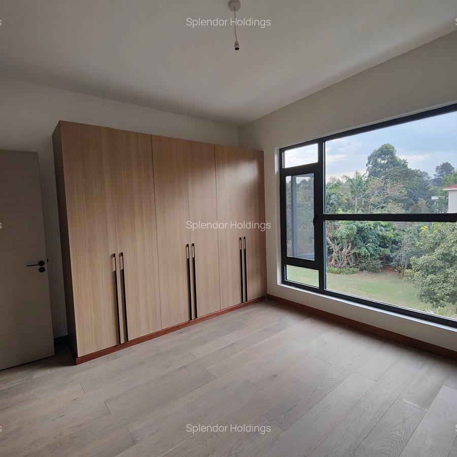 5 Bed Townhouse with En Suite in Lavington - 11