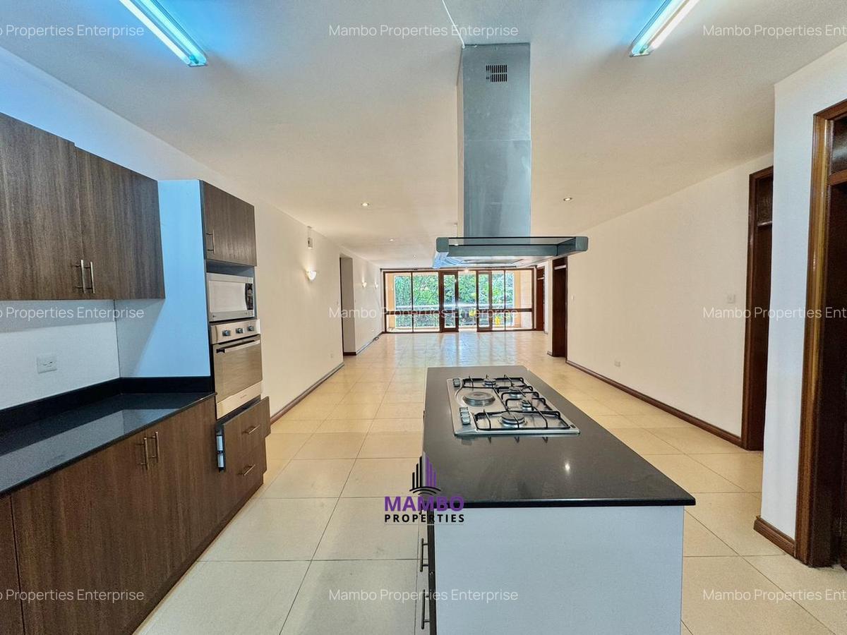 3 Bed Apartment with En Suite at Riverside Drive - 8